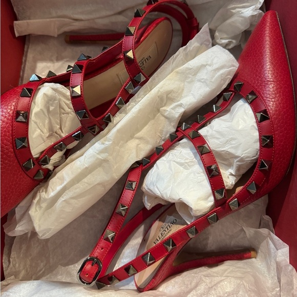 Valentino Red Leather Rockstud Pointed Toe Ankle Strap Sandals Size 40 - Picture 2 of 10